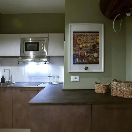Central, Family-friendly, Washing Machine, 200m To Aquarium And Metro, 300 Mbps Internet Apartment Genua